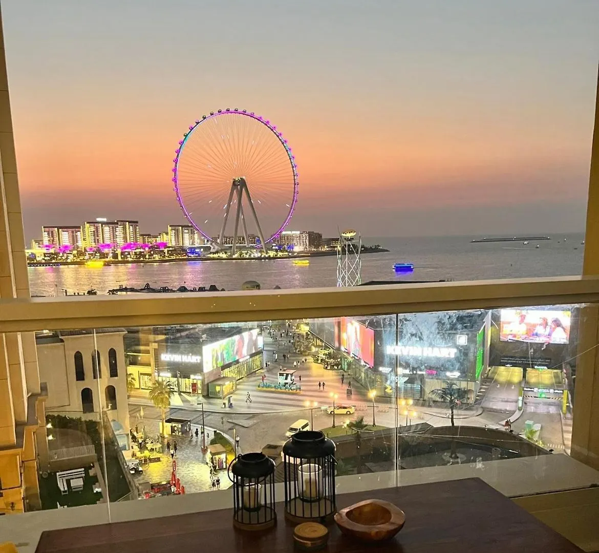 Sunrise To Sunset, Magnificent Dubai Ain Views From Your Spacious 3Br Maids Apartment By Petals Holiday Homes